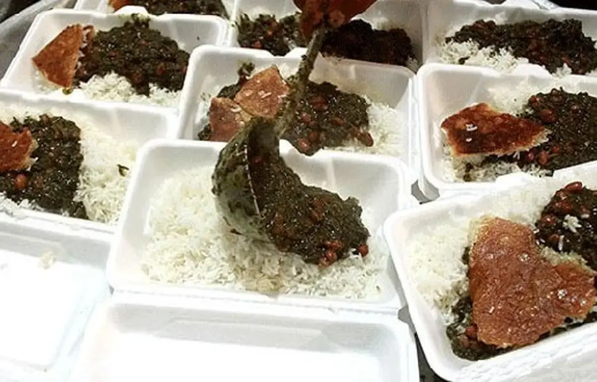 پخت قورمه سبزی نذری