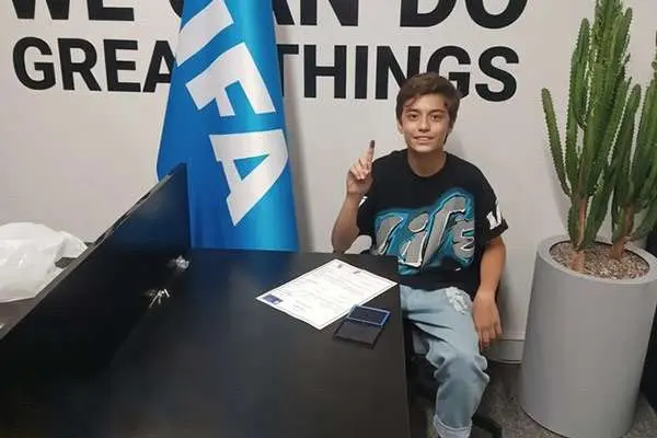 بیوگرافی پرهام رحمانی