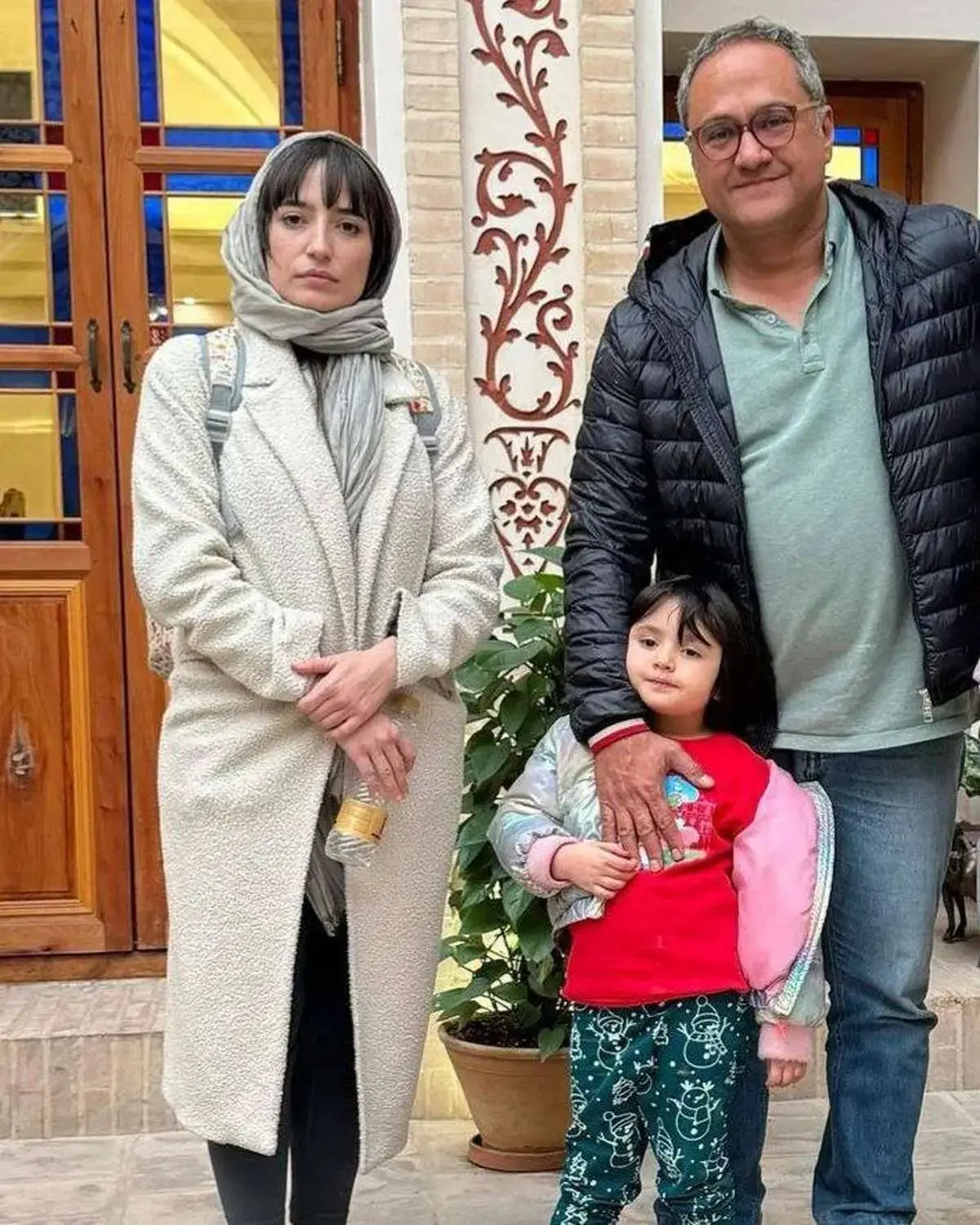 نگار جواهریان در کنار همسر و فرزندش