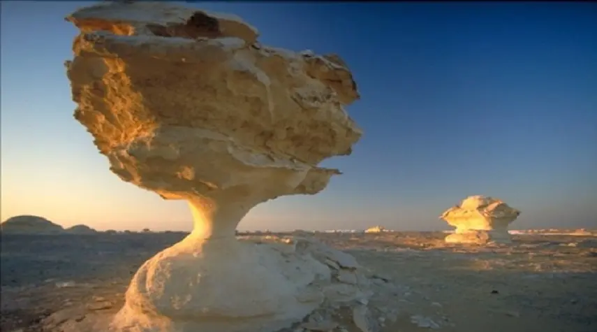 بیابان فارافرا