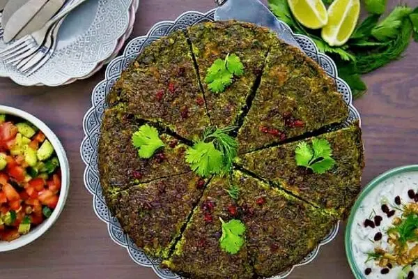 طرز تهیه کوکو پاغازه؛ غذای محلی کرمانشاهی + مواد لازم و خواص گیاهی پاغازه
