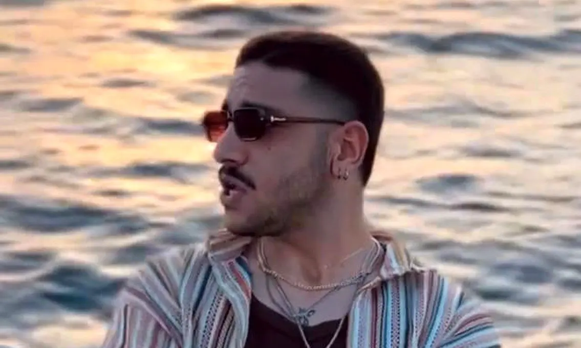 دانلود آهنگ جدید احسان دریا دل به نام «استوری» + متن ترانه