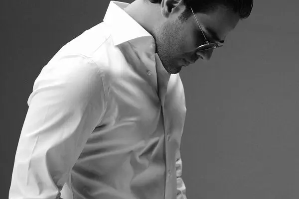 دانلود آهنگ جدید ایوان بند به نام حال دلم بده + متن ترانه