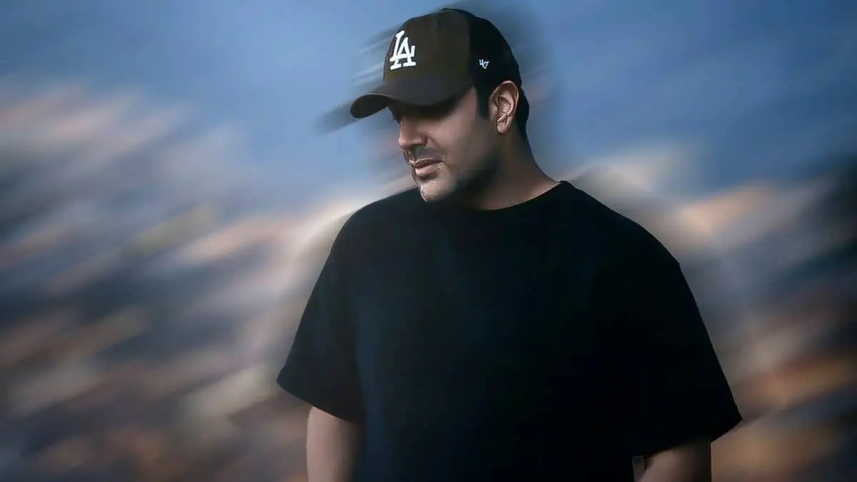 مهدی جهانی تو تنهاییم