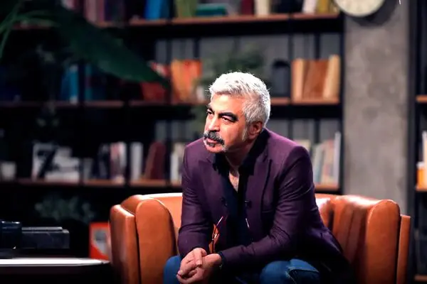 قسمت 54 اکنون با حضور فرهاد توحیدی + لینک تماشای مستقیم