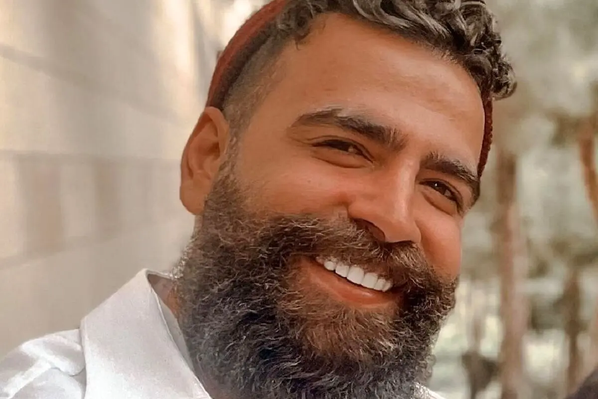معین زد