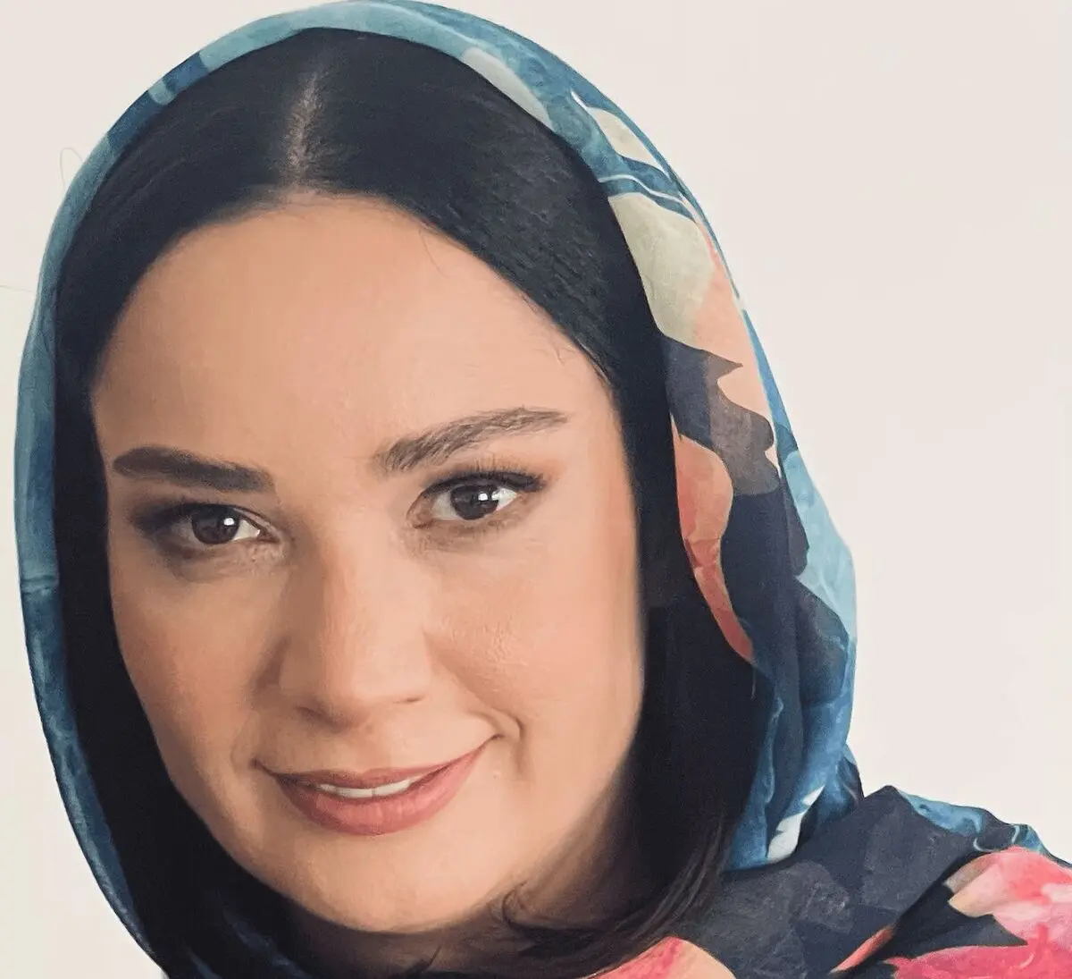 بیوگرافی نسرین نصرتی