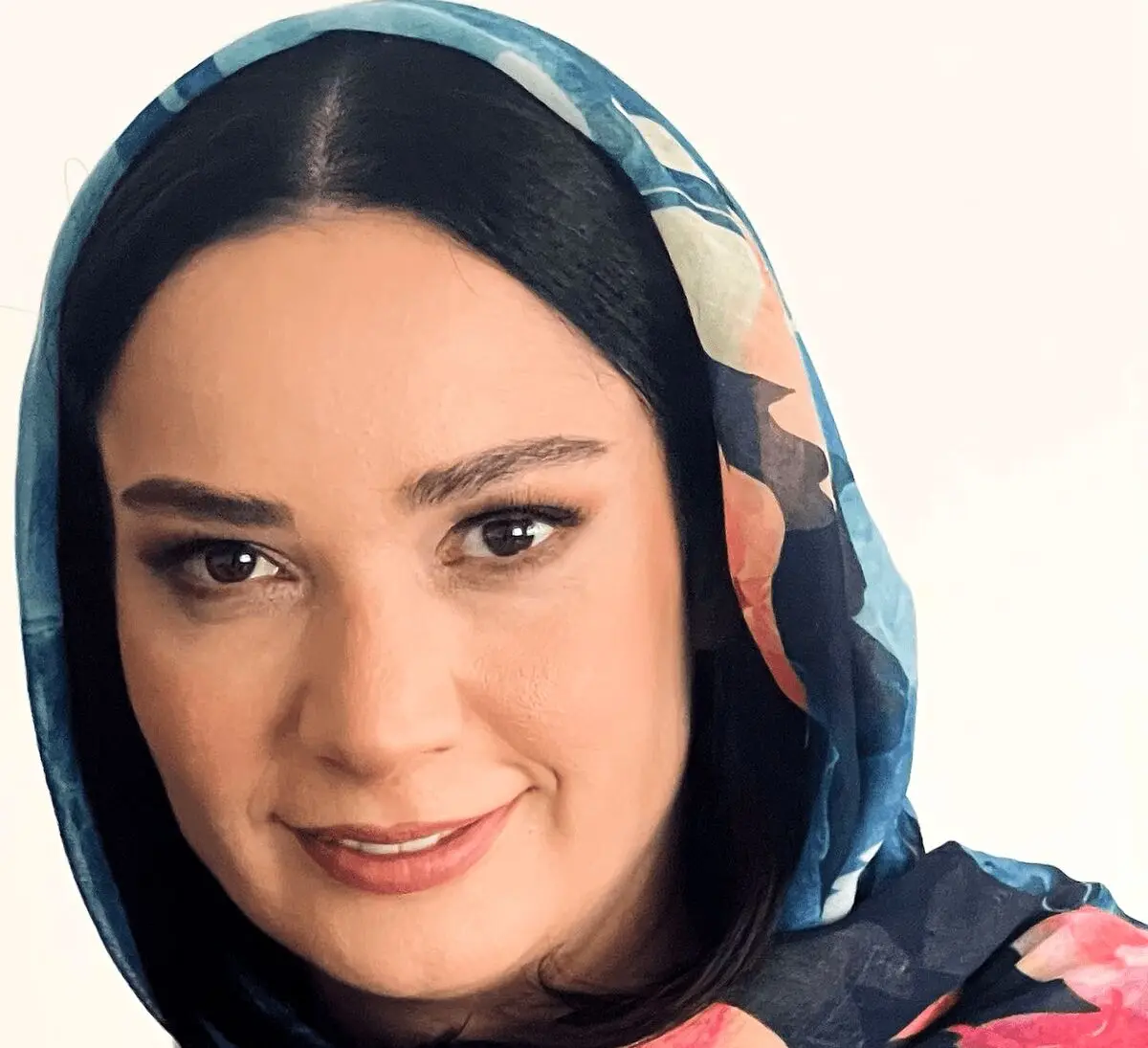 بیوگرافی نسرین نصرتی