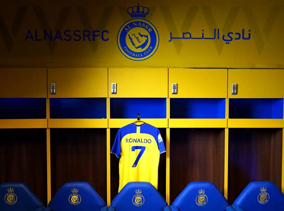 رونالدو عربستان را زیر و رو کرد | پیراهن CR7 در فروشگاه النصر ناموجود شد! +عکس
