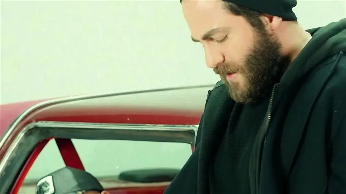 مسیح و آرش پرواز