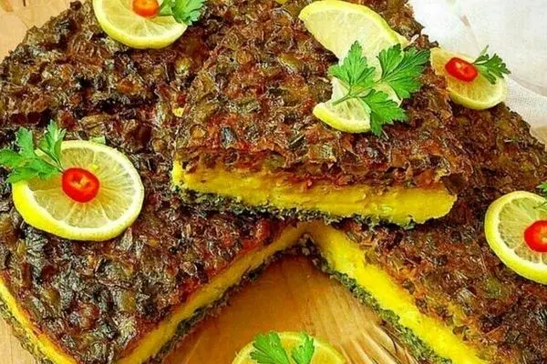 کوکوی 7 طبقه؛ بهترین گزینه تازه عروس ها برای پذیرایی + طرز تهیه