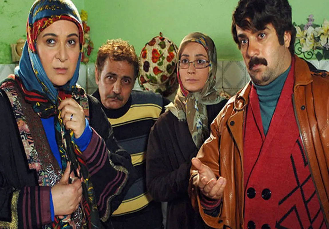 آخر شبی دوتا سکانس خنده دار از سریال پایتخت ببینیم؟ + فیلم 