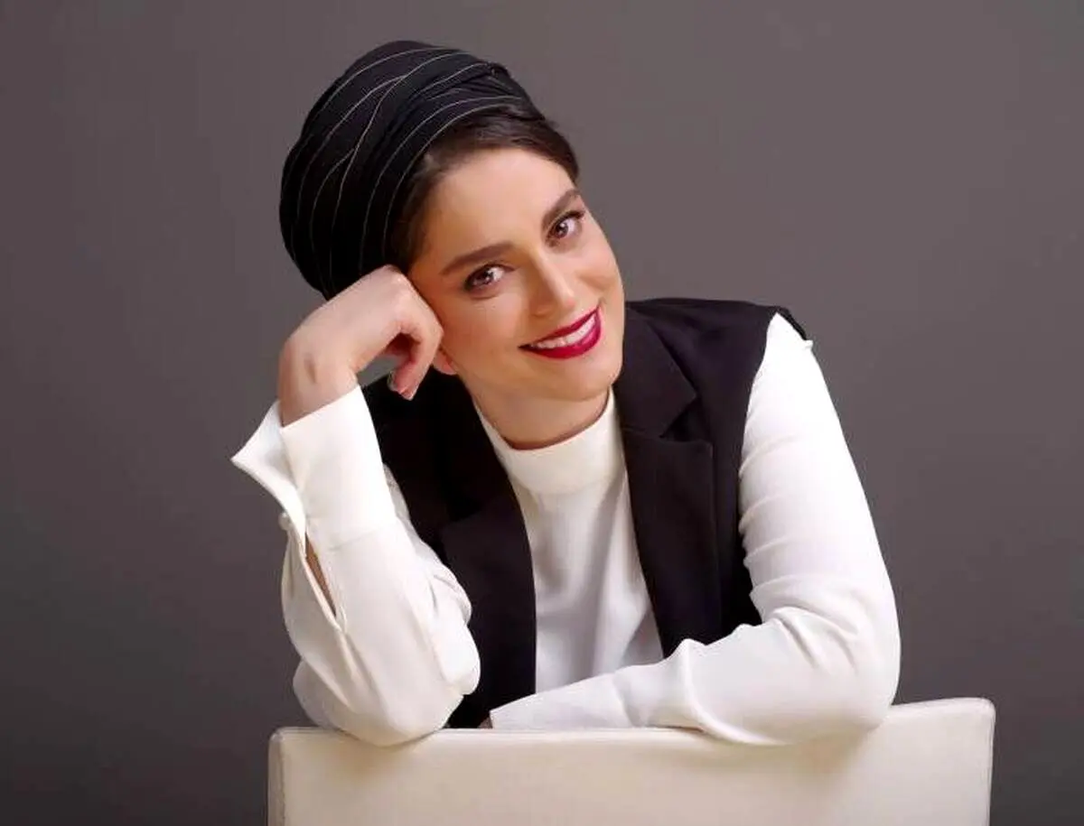 ژست عاشقانه و استایل ست غزل شاکری و همسرش در جشنواره فجر + عکس 