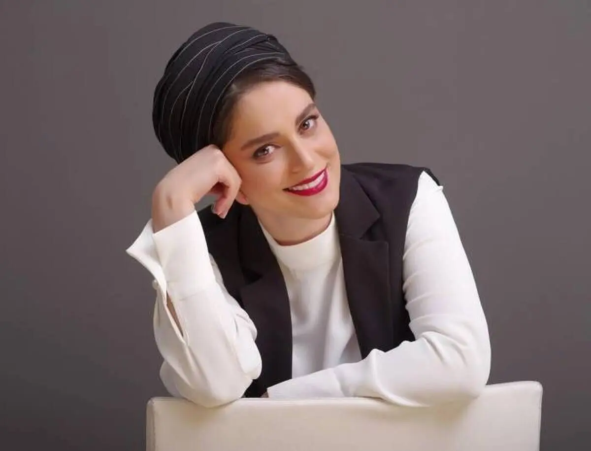 ژست عاشقانه و استایل ست غزل شاکری و همسرش در جشنواره فجر + عکس 
