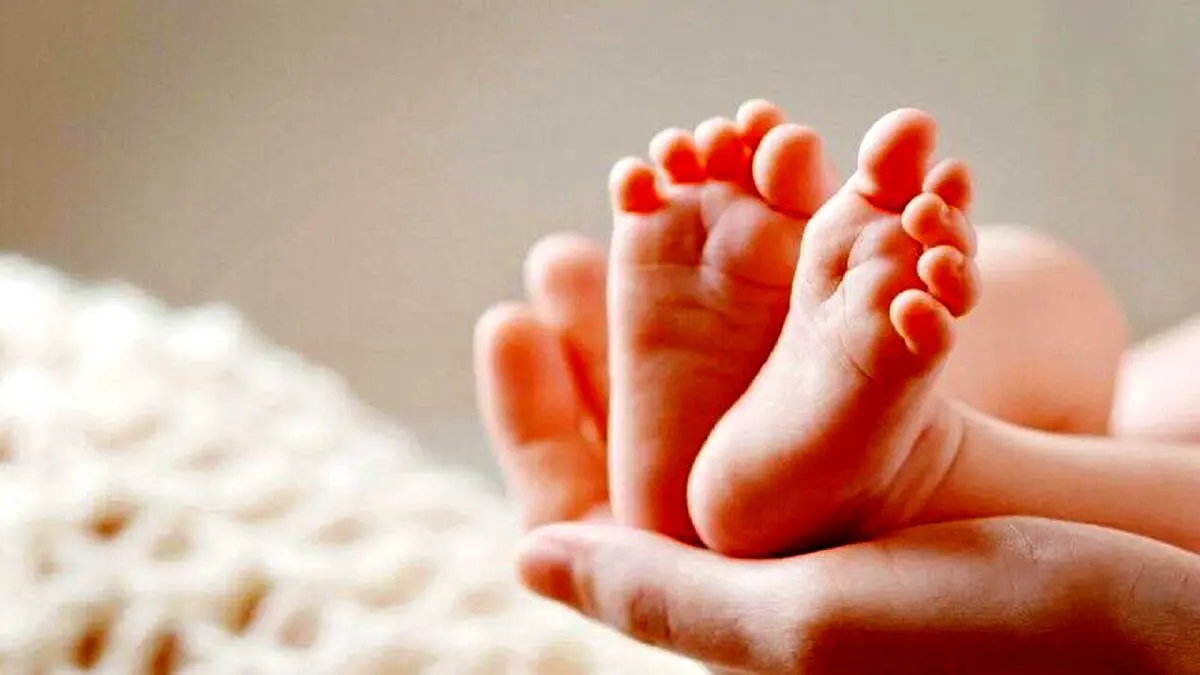 کودکی با 4 کلیه