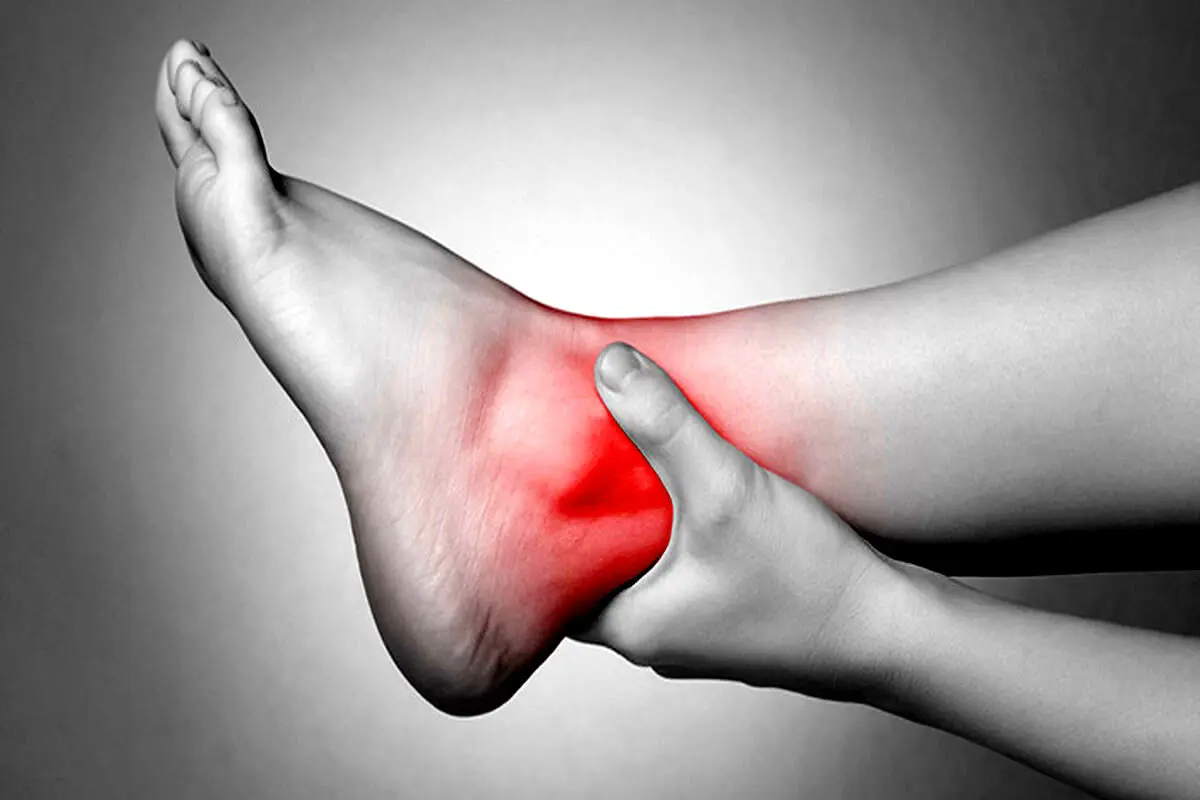 علائم پا میتونه بهت نشون بده که بدنت با چه مشکلاتی درگیره! بهش بی توجه نباش. 