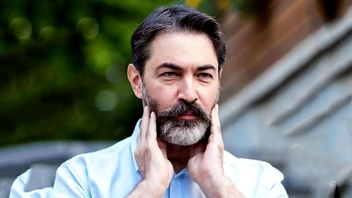 پارسا پیروزفر 