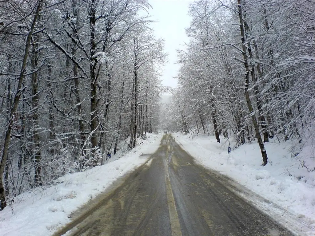 از گرمای هوا کلافه شدی؟ آخر هفته برو روستای یخ کش