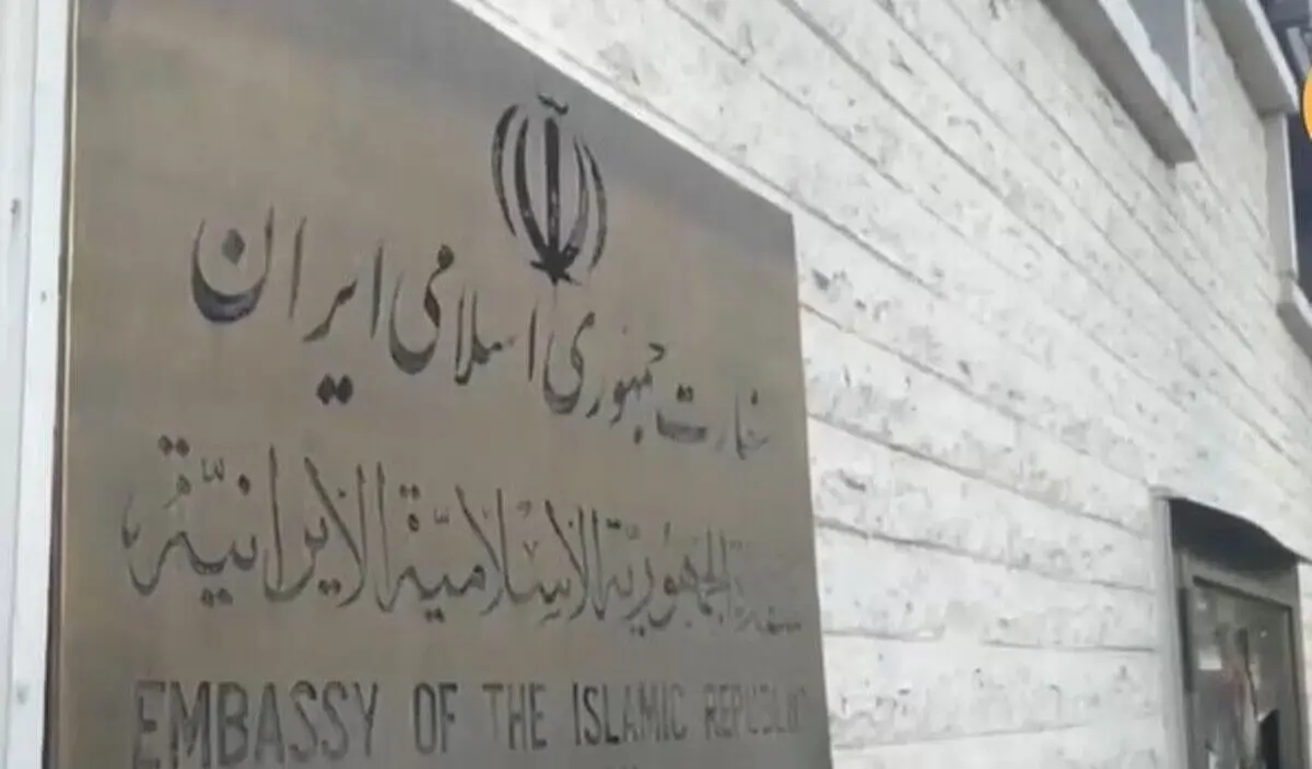 (ویدیو) لحظات غارت سفارت ایران در دمشق!