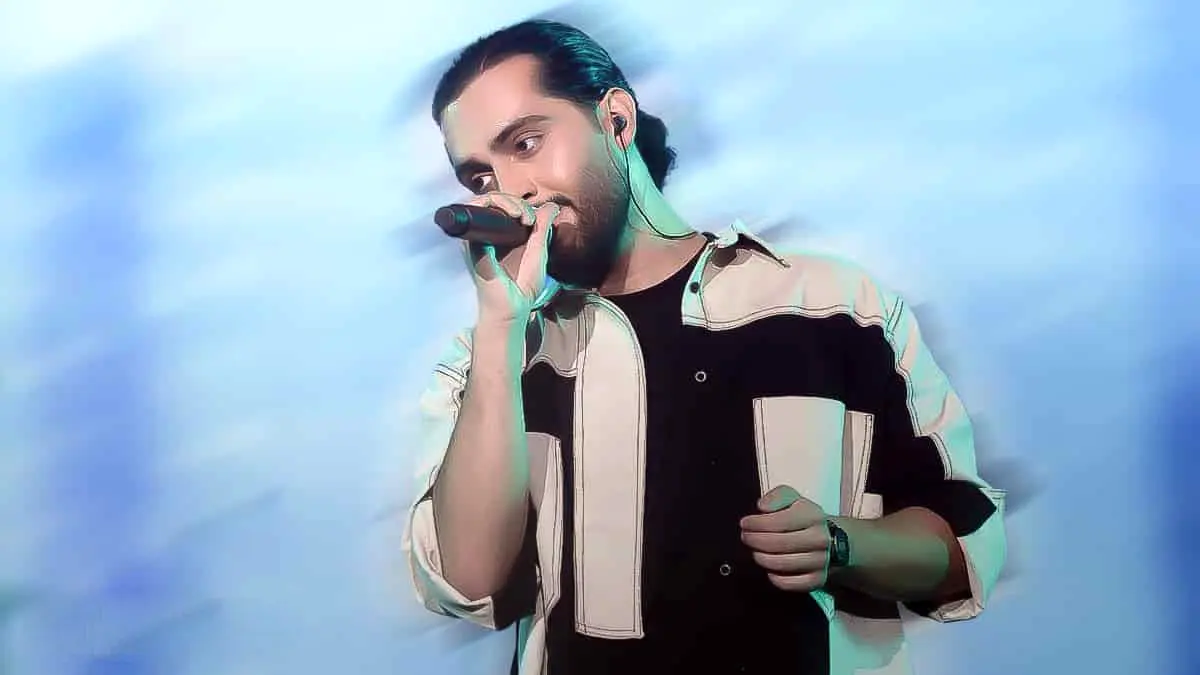 حامیم قلبمو پس بده به من