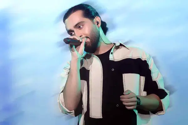 دانلود آهنگ جدید حامیم به نام قلبمو پس به من بده + متن ترانه