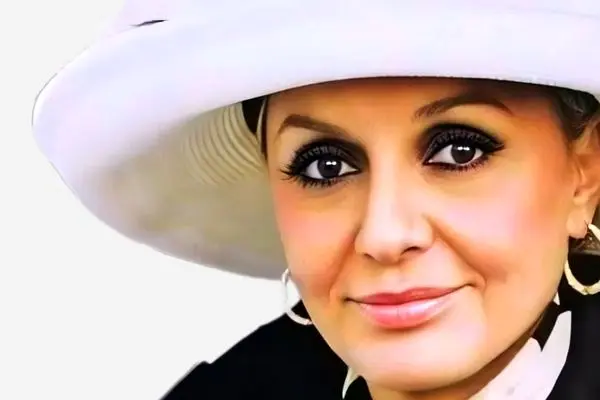 عکس های جدید گوگوش به مناسبت انتشار رسمی اولین کتابش!