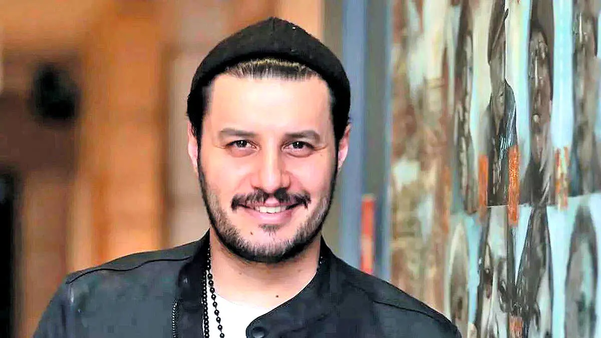 جواد عزتی