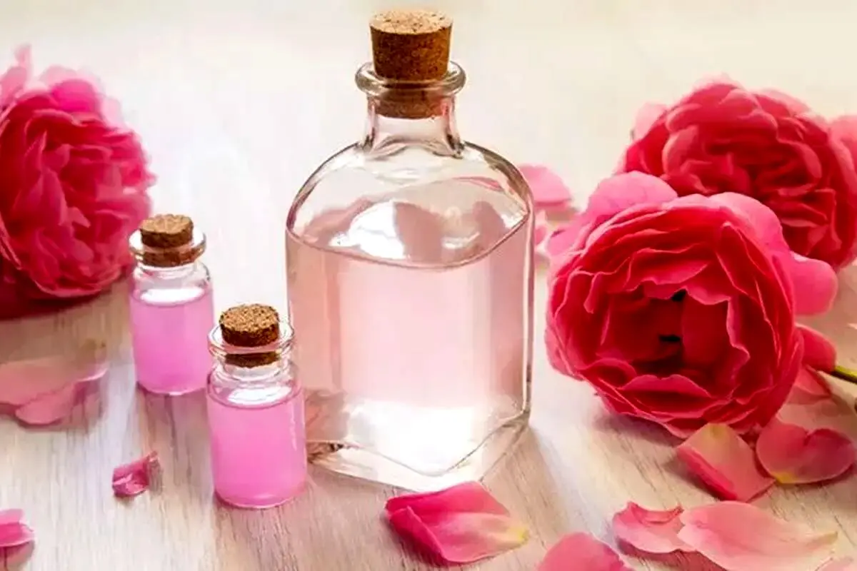 گلاب برای پوست