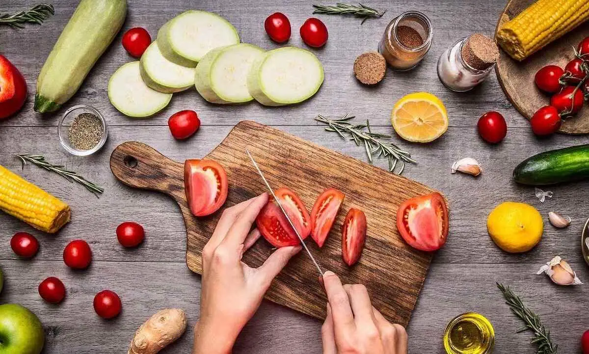 16 تا از مفید ترین خوراکی ها برای مقابله با هوای آلوده!