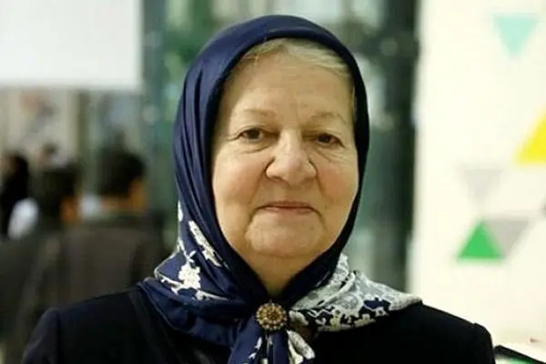 بازیگر پیشکسوت سینما و تلویزیون در بیمارستان بستری شد + علت