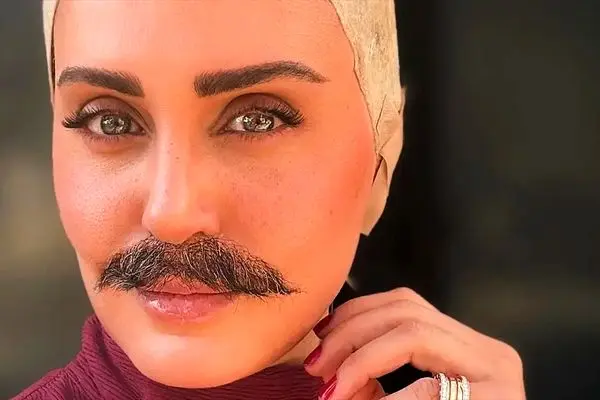 (ویدیو) استایل مردانه الناز شاکردوست در اکران فیلم جدیدش!