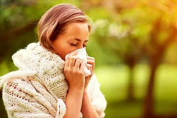 برای درمان آلرژی چه بخوریم؟ | 8 تا از راه های مقابله با آلرژی فصلی