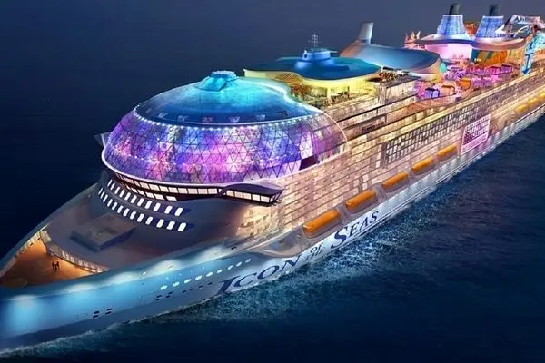 بزرگترین و لوکس ترین کشتی های تفریحی در جهان + امکانات