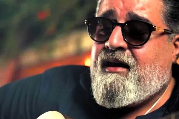 دانلود آهنگ جدید مهدی یغمایی به نام عاشق کشی + متن ترانه