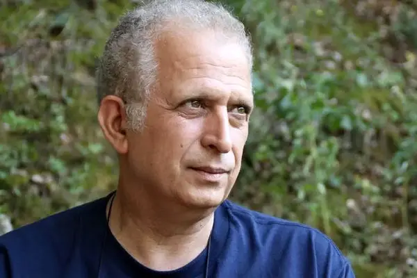 (ویدیو) افشاگری کامران ملک مطیعی درباره جدایی از سریال زیر آسمان شهر!