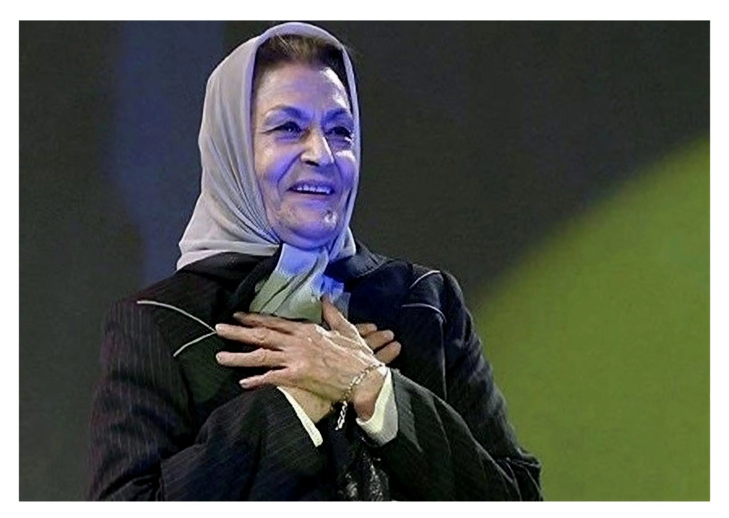 اولین تصاویر از حضور هنرمندان ایرانی در مراسم تشییع ژالو علو 