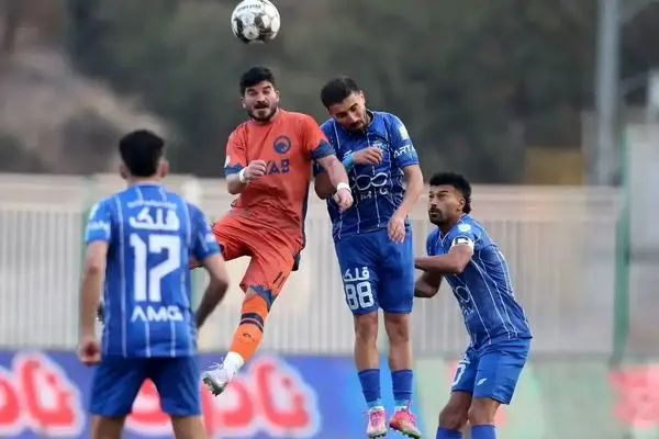 خلاصه بازی فوتبال استقلال و پادیاب خلخال 30 آبان 1404