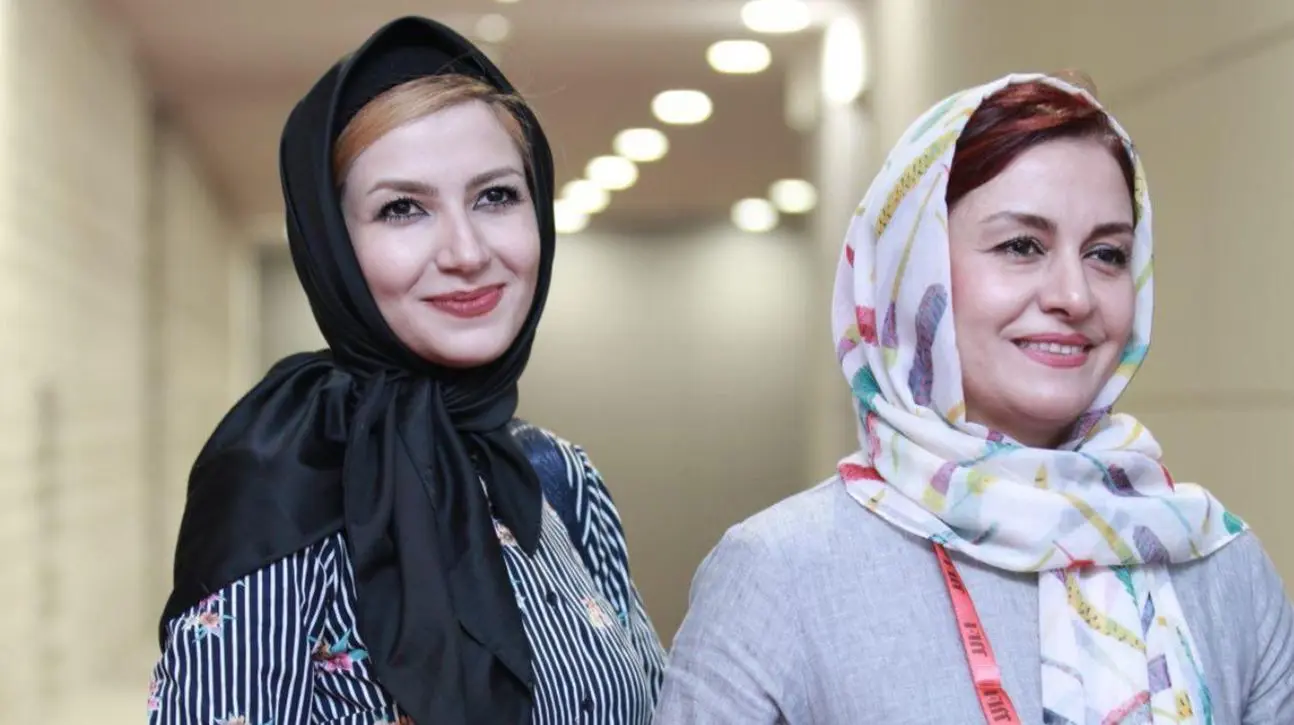 عزاداری ملیکا زارعی و مریلا زارعی در حرم امام رضا + عکس