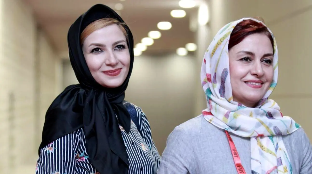 عزاداری ملیکا زارعی و مریلا زارعی در حرم امام رضا + عکس