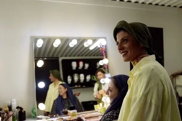 قسمت 20 (پایانی) کارناوال تر رو از اینجا دانلود کنید!